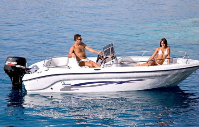  Verkauf und Vermietung eines Bootes in Gard